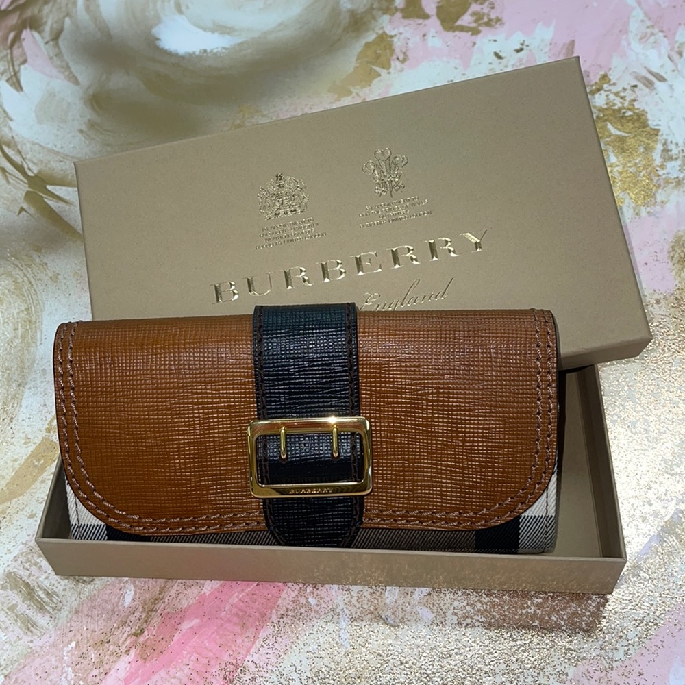 BURBERRY HALTON HOUSE CHECK EMBOSSED BRIDLE WALLET - Picture 1 of 13
